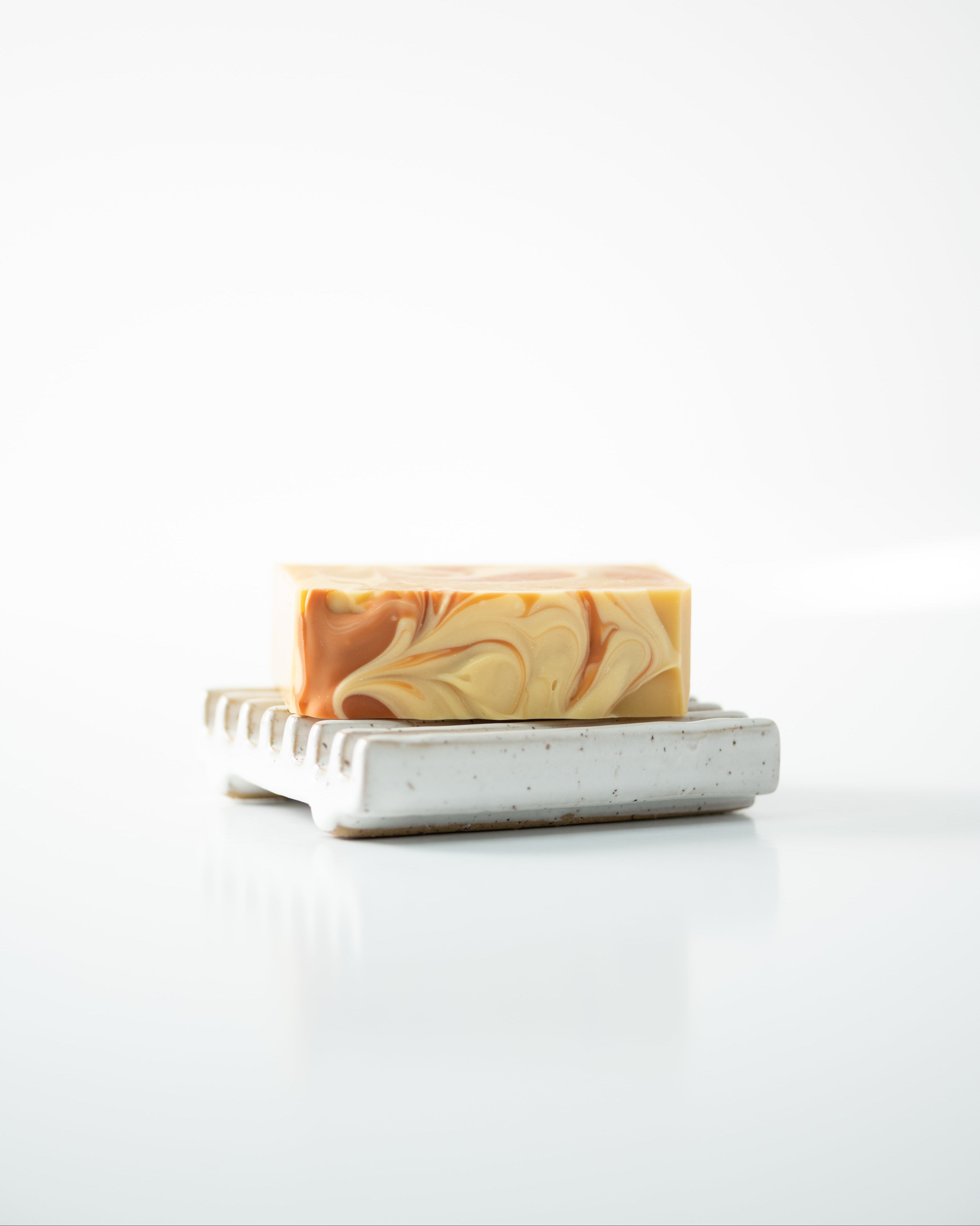 Le Citrus | Savon onctueux au lait de chèvre et notes citronnées