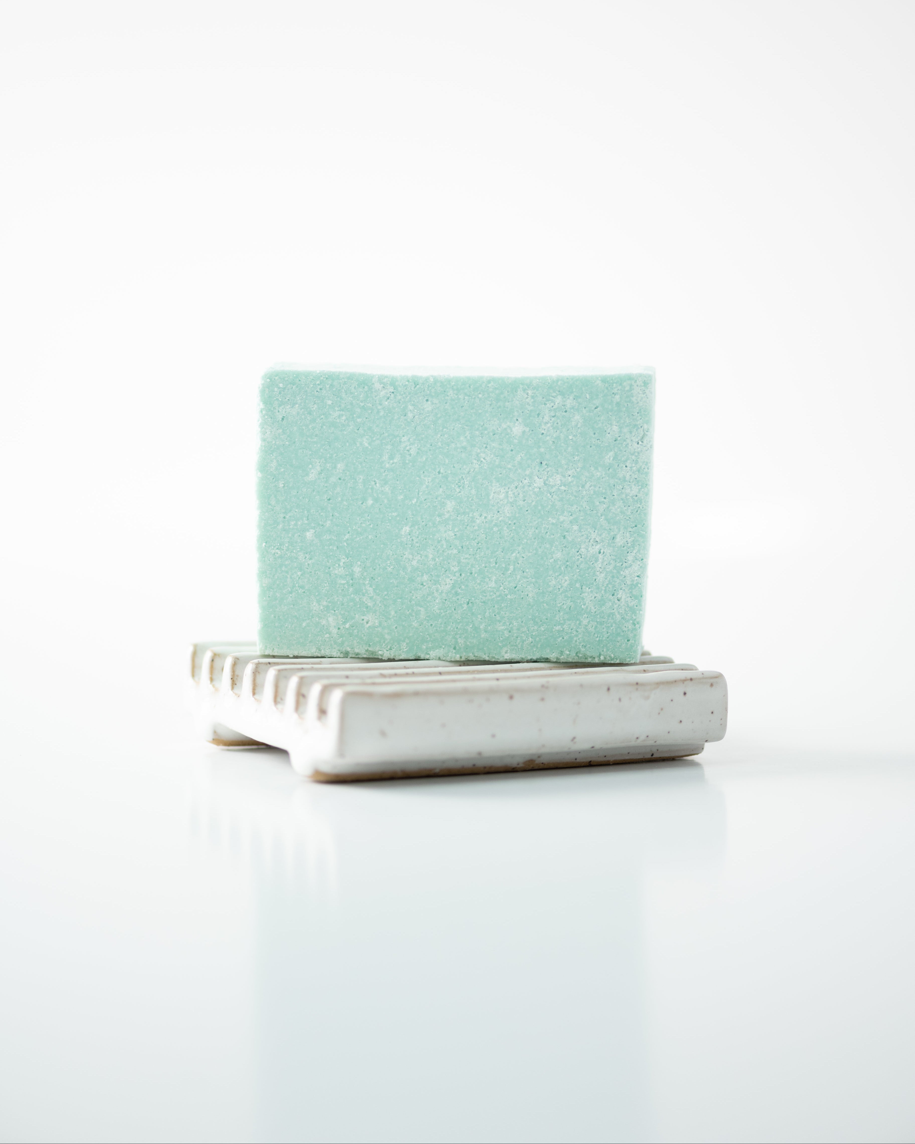 Le Spa | Savon détoxifiant au sel de mer morte et eucalyptus